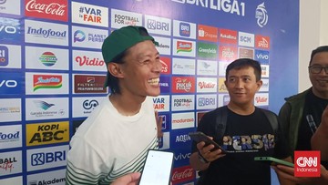 Berita Olahraga Terkini CNN Sport : Persib Back to Back Juara, Henhen Nazar Ibadah ke Tanah Suci