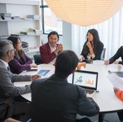 3 Kelebihan Seseorang dengan Kepribadian Ambivert Saat Menghadapi Dunia Kerja