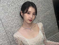 Video Rencana IU Comeback Lewat Flower Bookmark 3