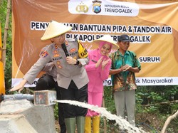 Dukung Ketahanan Pangan, Polisi Trenggalek Beri Bantuan Tandon Air