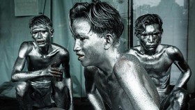 FOTO: Balada Getir 'Manusia Silver' Mencari Cuan
