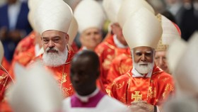 Kapel Sistina Dikunci, Conclave untuk Pilih Paus Baru Resmi Dimulai