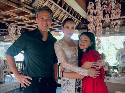 Curhat Nirina Zubir Usai 2 Bulan Tak Keluar Rumah, Akhirnya Pergi Demi Luna Maya & Maxime Bouttier