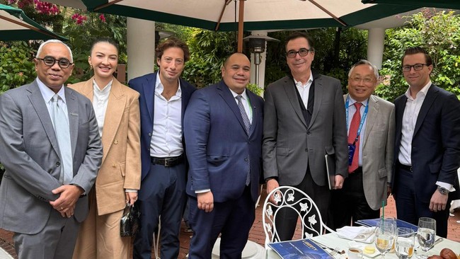 CIO BPI Danantara Pandu Sjahrir bertemu dengan sejumlah tokoh keuangan global, di antaranya Menkeu AS Scott Bessent dan mantan Menkeu AS Steven Mnuchin.