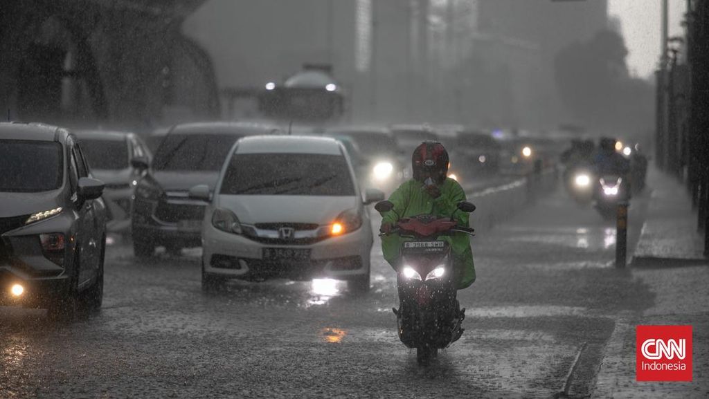 Prediksi Cuaca Jakarta Hari Ini Jumat 13 Februari: Waspada Hujan Lebat