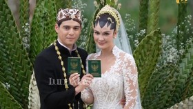 Luna Maya Kenakan Kebaya Pernikahan Rancangan Eddy Betty