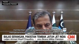 VIDEO: Balas Serangan, Pakistan Tembak Jatuh Jet India