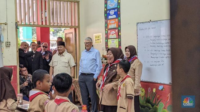 presiden-prabowo-subianto-dan-bill-gates-melakukan-peninjauan-program-makan-bergizi-gratis-di-sekolah-sdn-jati-03-pulogadung-j-1746589438556_169 presiden-prabowo-subianto-dan-bill-gates-melakukan-peninjauan-program-makan-bergizi-gratis-di-sekolah-sdn-jati-03-pulogadung-j-1746589438556_169