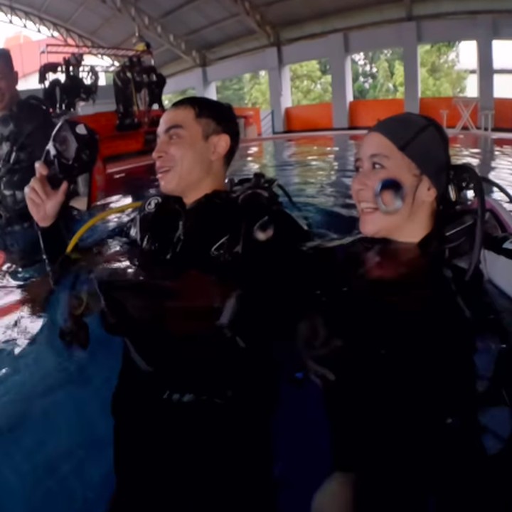 <p>Sebelumnya, Prilly sempat mengajak Omara untuk melakukan tes di kolam dan laut sebelum melakukan <em>diving</em>. Prilly pun mengucapkan terima kasih kepada sang kekasih karena sudah mau ikut menggeluti hobinya. (Foto: Instagram: @prillylatuconsina96)</p>