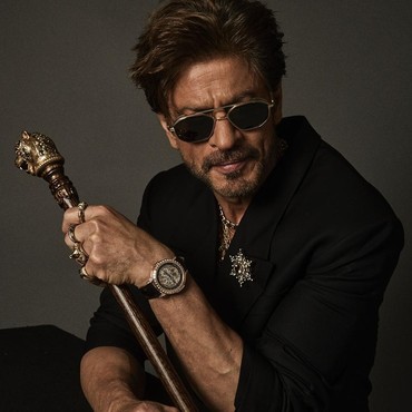 Gugupnya Shah Rukh Khan Debut di Met Gala 2025