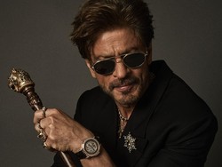 Gugupnya Shah Rukh Khan Debut di Met Gala 2025