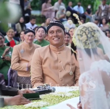 Sosok Tipi Jabrik, Kakak Kedua Luna Maya yang Jadi Atlet Selancar Internasional