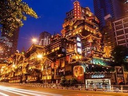 10 Spot Paling Ikonik di Chongqing Wajib Dikunjungi