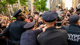 Walkot New York Sebut Tak Butuh Bantuan Garda Nasional Tangani Demo