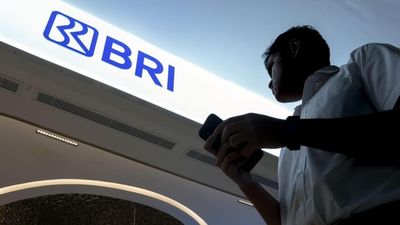 Anyaman Dayak yang Mendunia: KUR BRI Dongkrak Ekonomi Kampung Kindau