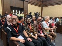 Anggota Komisi III DPR hingga FX Rudy Hadiri Sidang Hasto Kristiyanto