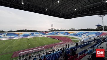Kabar Sport CNN Terbaru : Keluarga Korban Tragedi Tolak Arema Balik ke Kanjuruhan