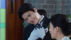 Lirik dan Terjemahan 'Supernatural' Milik Ariana Grande, Backsound Tren Kim Seon Ho