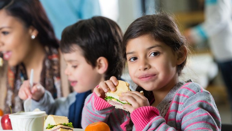 Pengaruh makanan dan karakter anak Pengaruh makanan dan karakter anak