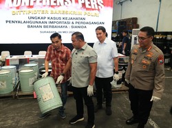2 Gudang Sianida Ilegal di Jatim Beromzet Puluhan Miliar Rupiah Dibongkar