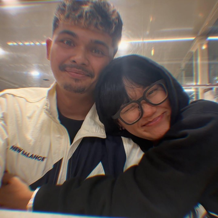 <p>Aci sendiri diketahui tengah menjalin kasih dengan seorang bassis, Shadu Rasjidi. Selama berpacaran, keduanya pun kerap membagikan potret kebersamaan melalui laman Instagram. (Foto: Instagram: @aciresti)</p>