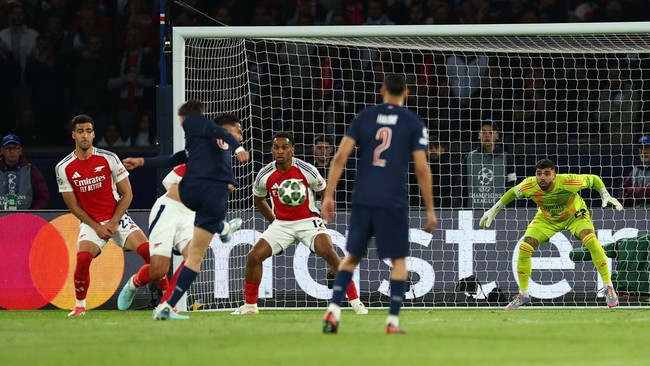 Final Liga Champions mempertemukan PSG vs Inter Milan hingga perebut jersey pemain Timnas Indonesia Marselino Ferdinan dihukum menjadi berita terpopuler.