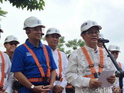 Pramono Kunjungi Pengolahan Air Kali Mookervart: Airnya Bisa Diminum