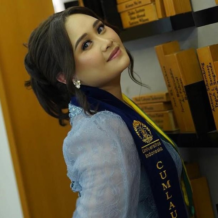 <p>Ia pun mendoakan segala kebaikan untuk sang putri. “Semoga menjadi dokter yang amanah, memiliki budi pekerti yang baik, dan bisa bermanfaat bagi banyak orang. Aamiin ya Allah,” tuturnya. (Foto: Instagram@irams2168)</p>