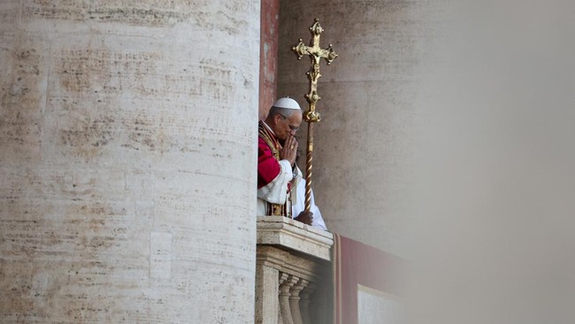 Paus Leo XIV Terpilih, Bagaimana Sikapnya soal Agresi Israel ke Gaza? Paus Leo XIV dengan nama asli Robert Francis Prevost resmi menjadi penerus Paus Fransiskus untuk memimpin Gereja Katolik Roma.