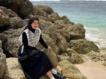 5 Potret Terbaru Komika Musdalifah Basri Usai Diet, Makin Kece Nih Bun