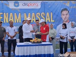 Tumpengan Sederhana Tandai Dibukanya Stadion Surajaya Lamongan