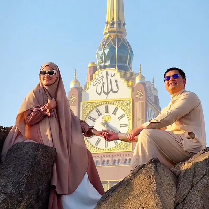 <p>Momen itu diketahui langsung melalui beberapa <em>postingan</em> yang diunggah di media sosialnya. Pria 40 tahun ini menikahi Lisya setelah satu tahun berpisah dari mantan istri pertamanya, Fatimah Tania Nadira Alatas. (Foto: Instagram@tommykurniawann)</p>