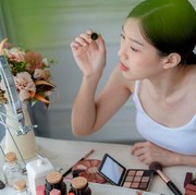5 Prediksi Tren Kecantikan Musim Panas 2025 dari Para Makeup Artist Ternama