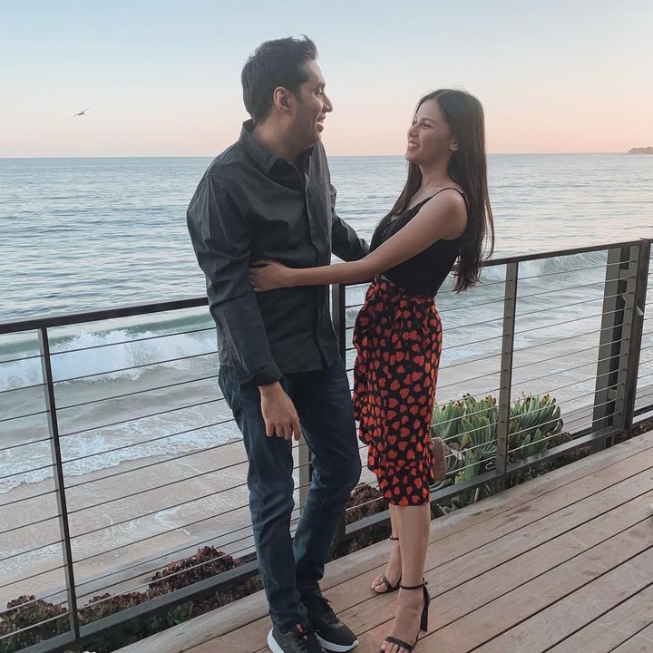 <p>Setelah menikah, Yunita tak banyak mengekpose kehidupan asmaranya bersama sang suami. Namun, beberapa waktu lalu, ia nampak mengunggah fotonya bersama Wicky ketika menghabiskan waktu di pantai. (Foto: Instagram@yunitasiregar)</p>
