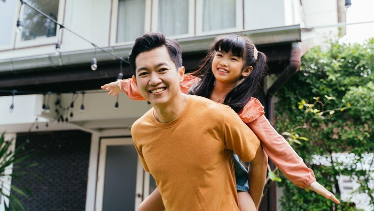 Peran ayah dalam peran psikologis anak perempuan Peran ayah dalam peran psikologis anak perempuan