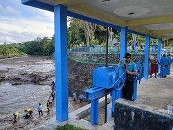 Mumpung Kemarau Sedimen Embung dan Dam di Banyuwangi Dinormalisasi