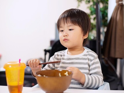 7 Resep Makanan untuk Anak Usia 2-5 Tahun, Ada Variasi Nasi Bakar Ayam Santan
