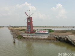 Melihat Kampung Garam Losarang Indramayu yang Masih Tidur
