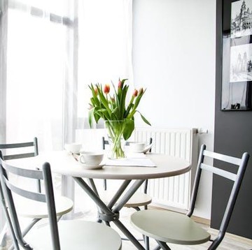 5 Bunga Segar yang Cocok untuk Dekorasi Meja Makan, Sentuhan Cantik yang Bikin Suasana Lebih Hangat