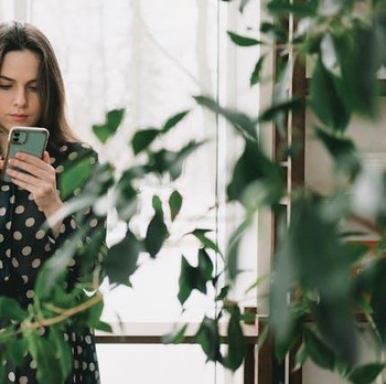 5 Cara Gen Z Mengelola Keuangan di Era Serba Digital