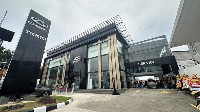 Dealer dengan nama Chery Arta Bekasi Barat tersebut menempati lokasi strategis di Jalan Jendral Sudirman No.1, Kranji, Kota Bekasi, Jawa Barat.