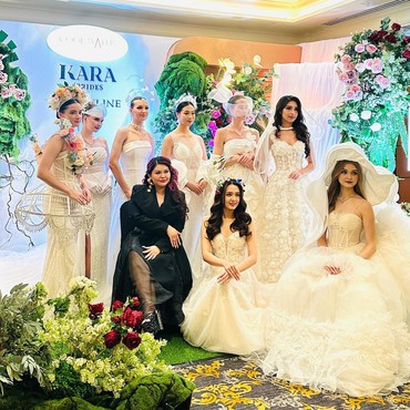 Dita Celine Hadirkan Koleksi Istimewa Lewat Fashion Show 'Blooming in Love'