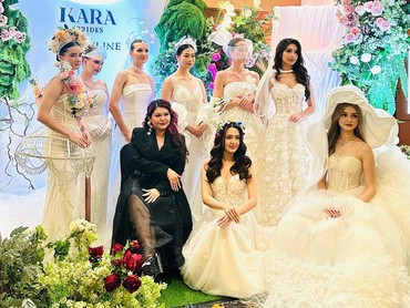 Dita Celine Hadirkan Koleksi Istimewa Lewat Fashion Show 'Blooming in Love'