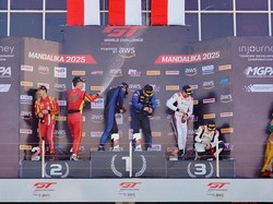 Menegangkan! Race 2 GT World Challenge Asia Mandalika Berlangsung Sengit