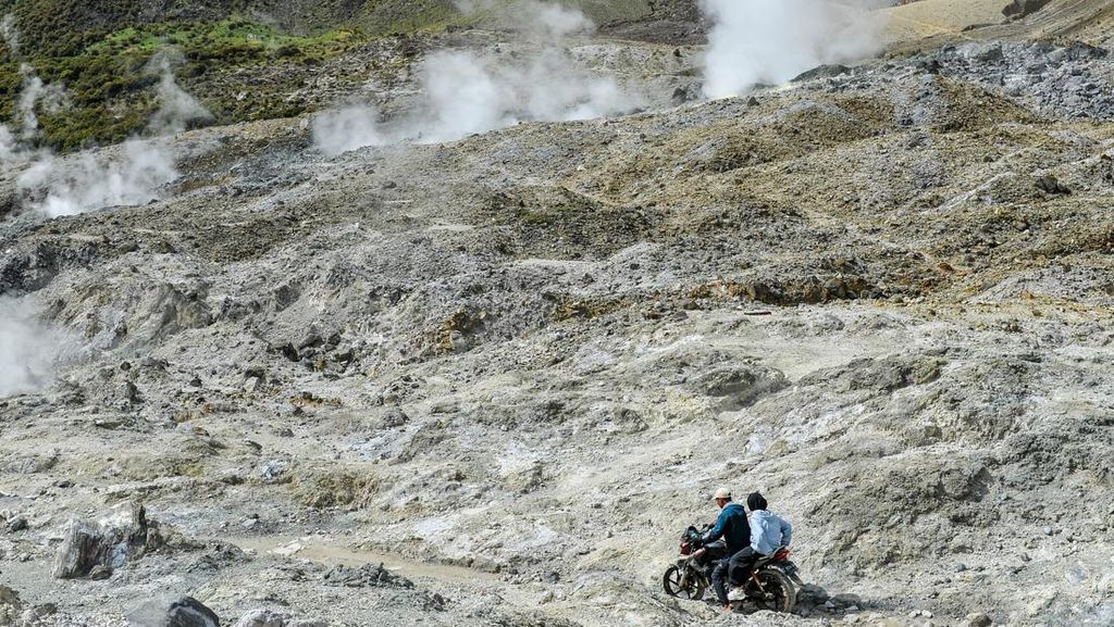Longsor Gunung Papandayan Garut, Pendaki Diimbau Hindari Jalur Rawan
