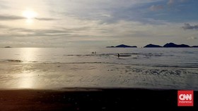 Senja, Manta, dan Komodo di Labuan Bajo