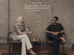 Chord-Lirik Lagu Kita Usahakan Lagi oleh Batas Senja serta Maknanya