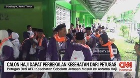 VIDEO: Calon Haji Dapat Perbekalan Kesehatan Dari Petugas