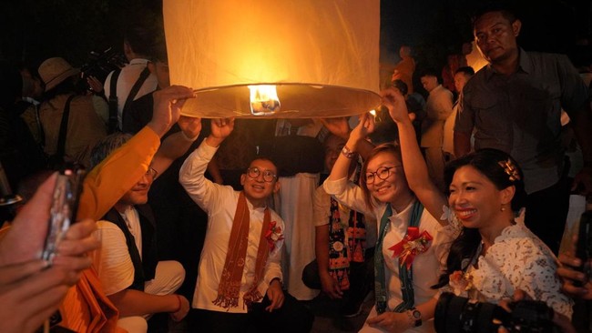 Menteri Fadli Zon menyebut Waisak sebagai momentum jadikan Borobudur sebagai pusat ziarah dengan nilai-nilai spritual universalnya.