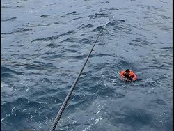 Perwira Pertamina Selamatkan 3 Nelayan Hanyut di Perairan Kepulauan Seribu